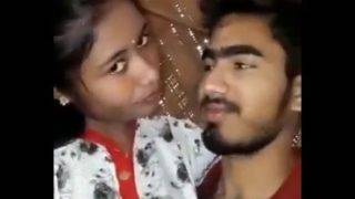 Desi college lovers passionate kissing with nude groping