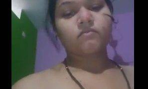 Desi horny aunty solo full nude closeup selfie