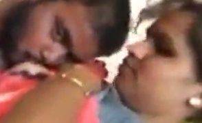 Desi sucking boobs video captured by lovers