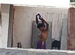 Indian neighbor outdoor bathing hidden cam video