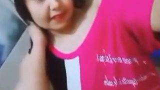 Desi huge boobs selfie solo show nude clip