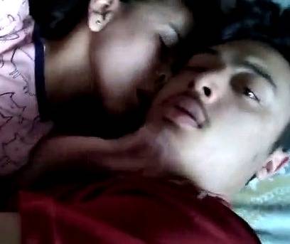 Desi girl Gunjan sex video with BF