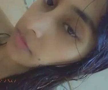 Pakistani teen nude selfie in bathroom – AuntyMaza.in – AuntyMaza.in