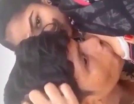 Srilanka girl boob sucking by BF – HamaterDesi.com – HamaterDesi.com