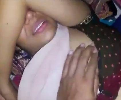 Amateur Indian bhabhi exposed – HamaterDesi.com – HamaterDesi.com