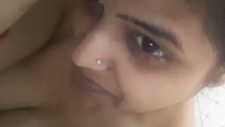 Full nude show of bhabhi