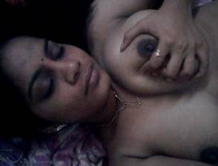 Indian office secretary fondling boobs selfie – HamaterDesi.com – HamaterDesi.com