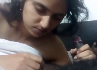 Tamil girl sucking boss dick – HamaterDesi.com – HamaterDesi.com