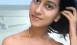 Kamsinsex - Kamsin Desi sex video with blowjob