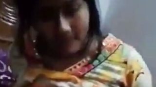 Bangladeshi hottie nude video