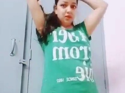 Chandigarh aunty - Selfie nude video – AuntyMaza.in – AuntyMaza.in