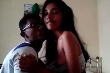 Desi lovers romance MMS – AuntyMaza.in – AuntyMaza.in