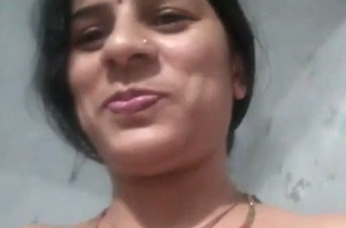 Desi self show - Indian aunty masturbation video – AuntyMaza.in – AuntyMaza.in