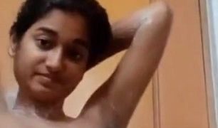 Indian teen bath solo video