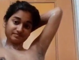 Indian teen bath solo video – AuntyMaza.in – AuntyMaza.in