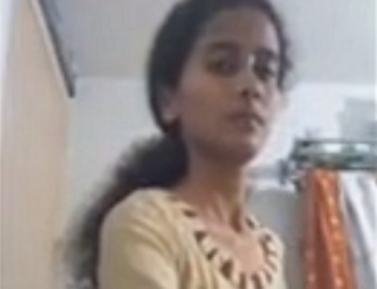 Solo bathing video of lean desi hottie – AuntyMaza.in – AuntyMaza.in