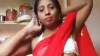 Tamil aunty MMS – Full saree stripping video