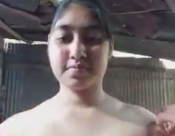 Fair big boobed Indian local girl – AuntyMaza.in – AuntyMaza.in