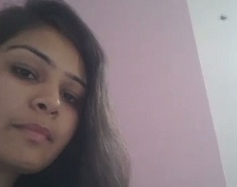 Hairy ass of Indian college girl – AuntyMaza.in – AuntyMaza.in