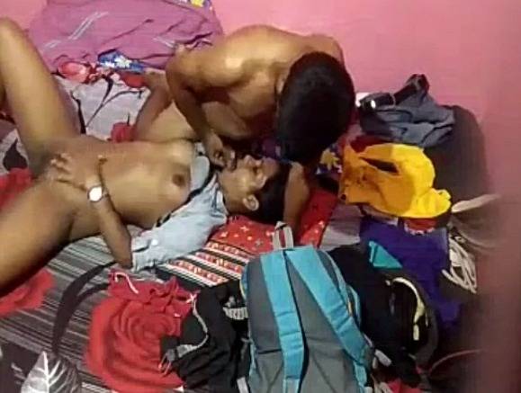 Manali homestay hiddencam sex scandal – AuntyMaza.in – AuntyMaza.in