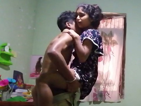 Young Srilankan hardcore chudai video – AuntyMaza.in – AuntyMaza.in