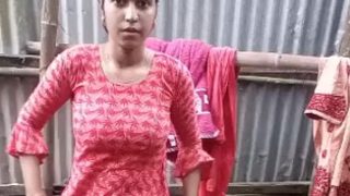 Bangla kudi bathing vdo