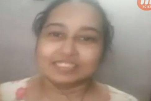 Bangladeshi lady bathroom video call – AuntyMaza.in – AuntyMaza.in