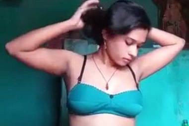 Porn Star Video Gaw Wali - Dehati gaon ki randi stripping video