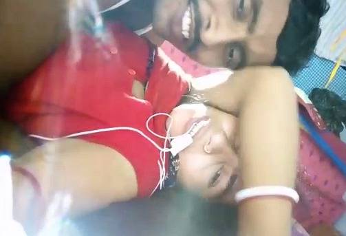 Indian chut chudai video – AuntyMaza.in – AuntyMaza.in