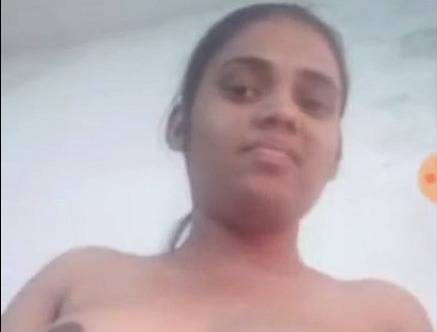 Indian girl naked show video call – AuntyMaza.in – AuntyMaza.in