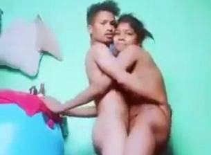 Indian standing sex without condom – AuntyMaza.in – AuntyMaza.in
