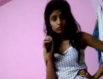 Lean desi GF nude dressing – AuntyMaza.in – AuntyMaza.in