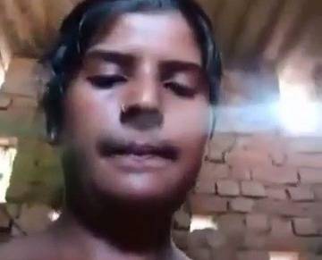 Local naked selfie of village aunty – AuntyMaza.in – AuntyMaza.in