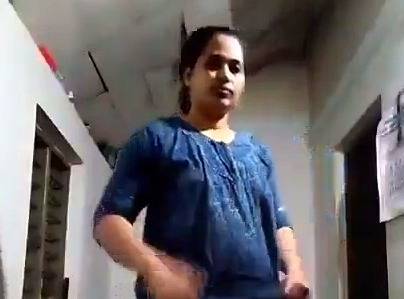 Malayali koothichi nude selfie – AuntyMaza.in – AuntyMaza.in