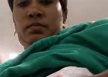 Mula show of Mallu aunty – AuntyMaza.in – AuntyMaza.in