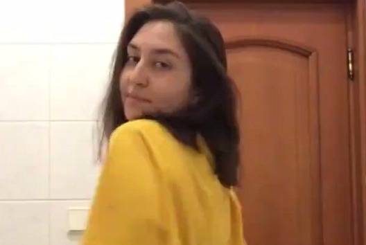 Punjabi NRI hottie selfie nude – AuntyMaza.in – AuntyMaza.in