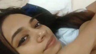 Srilankan model prostitute nude selfie