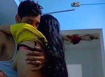 Couple stopping lifting sex due to kids cry