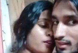 Desi farmhouse staff with his GF sex video