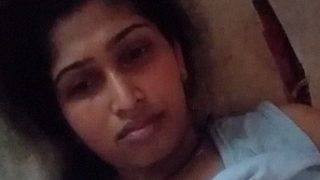 Hot Tamil Girl Record Nude Selfie For lover