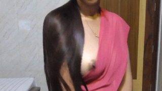 Treasure inside saree show