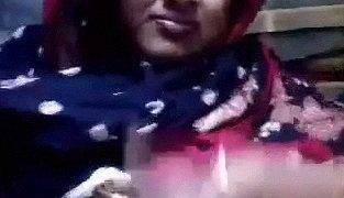 Unsatisfied Bangla Bogura wife naked masturbation