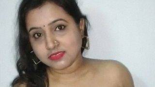 Hot Indian Desi girl stripping video for Xhamster.com