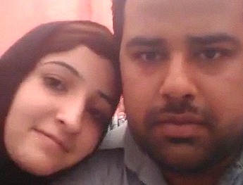 Kashmiri lovers ki romance and boob sucking