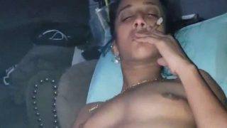 Lovers in Goa oral sex video after smoking weed