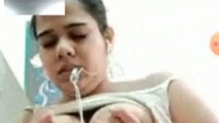 Big boobed desi bhabhi naked video call with BF