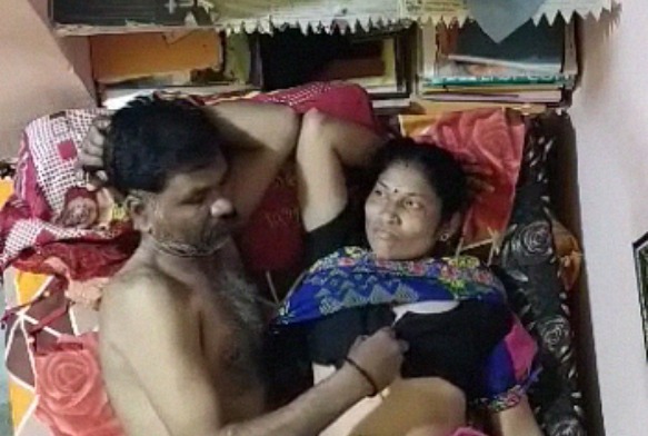 Mature Indian couple fucking video leaked online