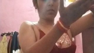 Ratlam ki aunty oiling pussy MMS video