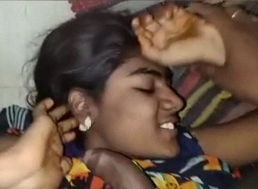 Tamil girl asking to switch off lights before blowjob