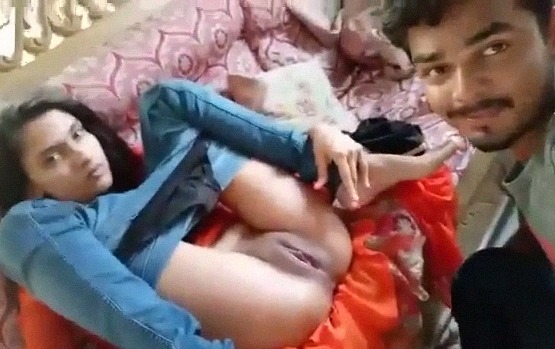 555px x 349px - Sexy Slim Cute Bangladeshi girl fucking with boyfriend